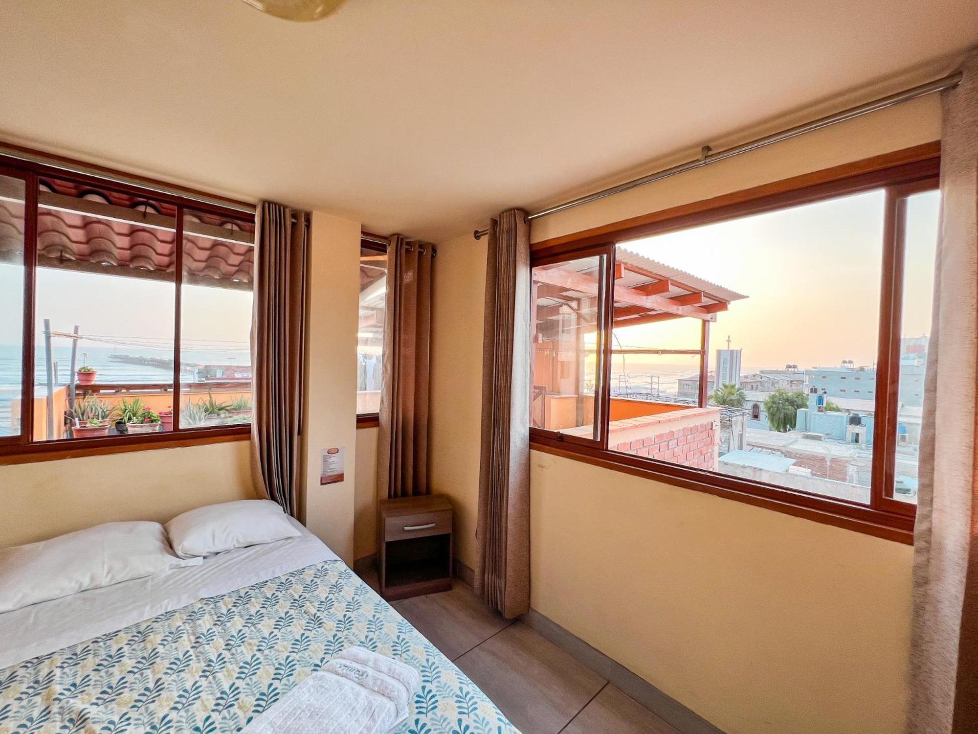 Bed & Breakfast Casa Huespedes Pimentel