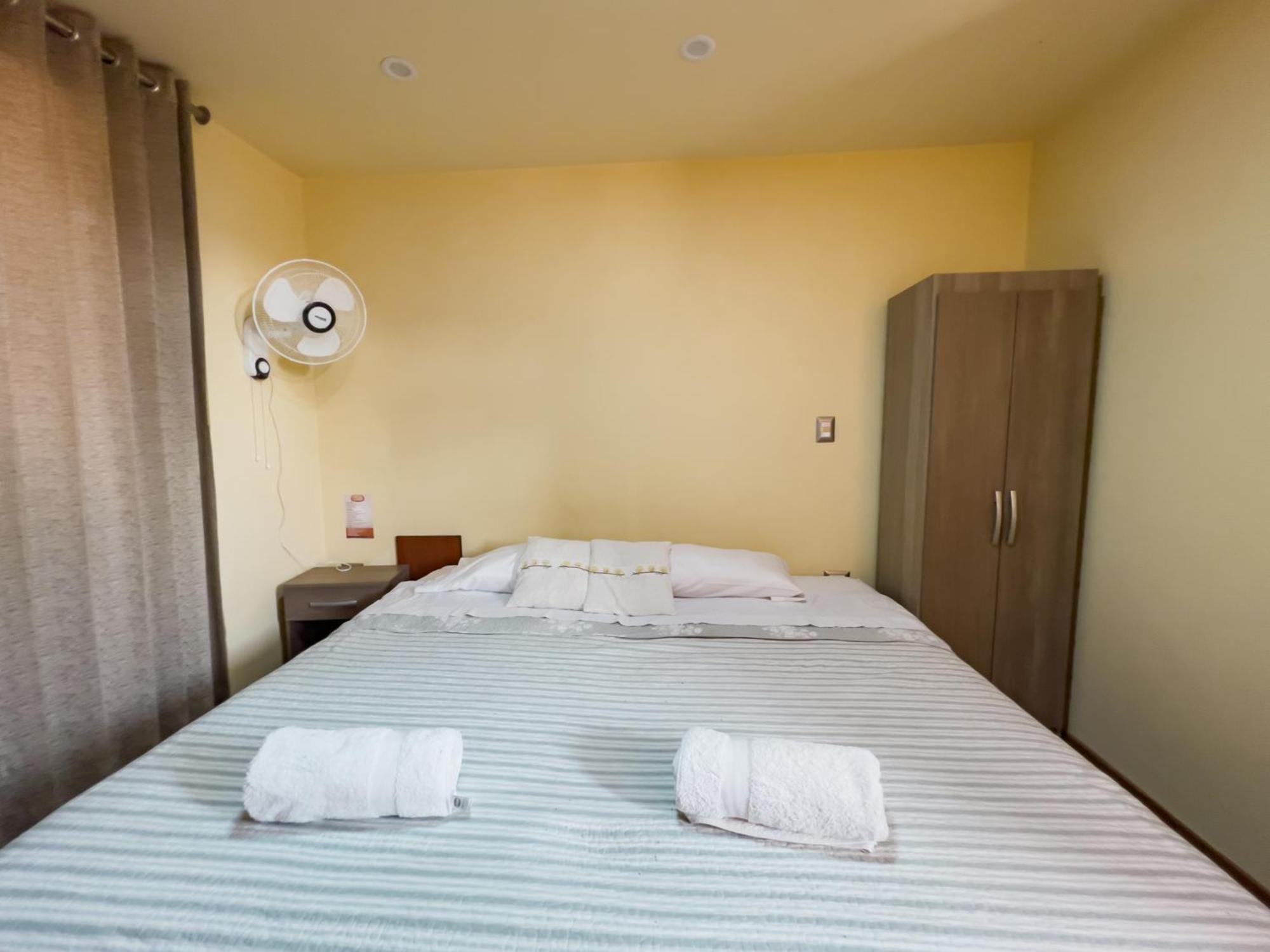 Bed & Breakfast Casa Huespedes 3*